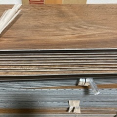 無料　フロアタイル　フローリング　DIY  フロアマットの画像