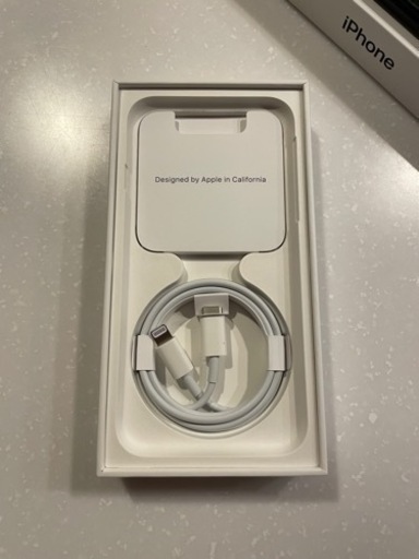 【未使用新品】iPhone SE 第3世代 128GB SIMフリー 