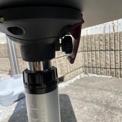 キャンピングカー ハイエース/キャラバン等 （セカンドor荷室）ドリンクホルダー4つ テーブル 昇降式 ワンポール 車中泊 の画像