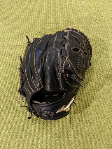 ミズノ　グローバルエリート

少年軟式野球グローブ

ブラック

捕球面スレあり