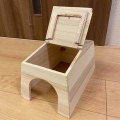 うさぎ　小動物　木のおうち　の画像