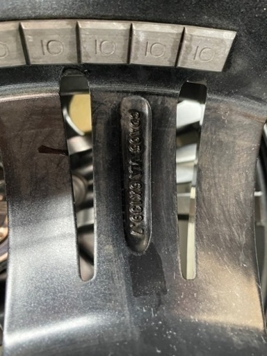 スタッドレスタイヤ　265/60 R18