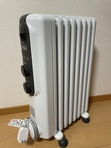 【値下げ】デロンギオイルヒーター(8〜10畳用)