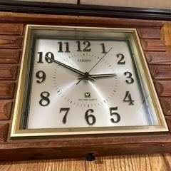 ☆受け渡し予定あり　掛け時計の画像