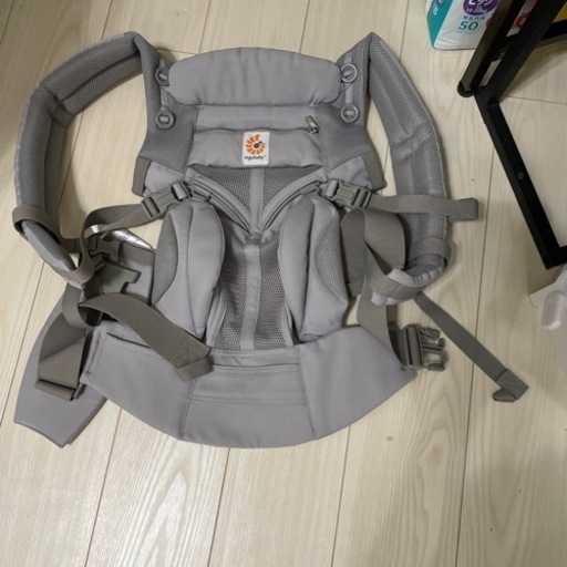 エルゴ　ベビーキャリアー