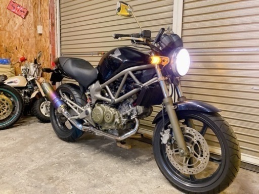 ホンダ　VTR250 配送可能　支払いは現金or振り込みも可能　黒