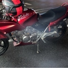 ゼルビス250cc4サイクルV型2気筒