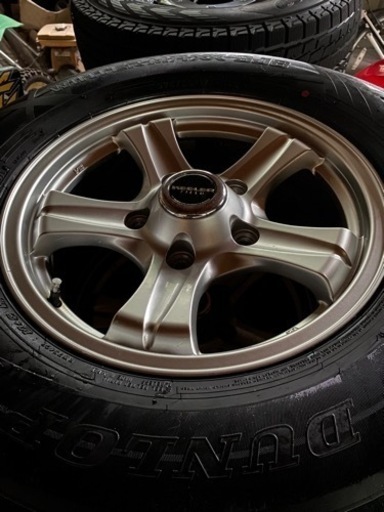 ランクル100 スタッドレスタイヤ 2020年製