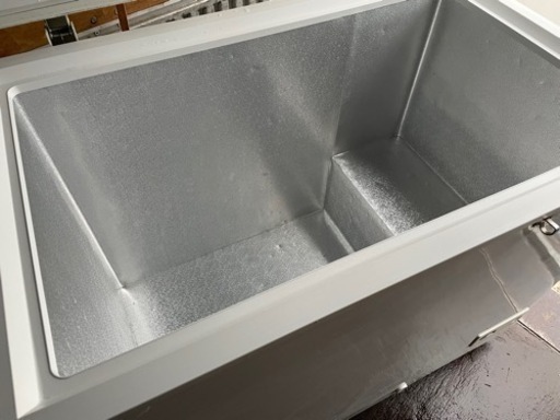 ●Haier ハイアール / 電気冷凍庫　319L ●2011年製