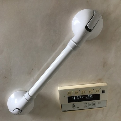 お風呂用吸着型ハンドル（手すり）