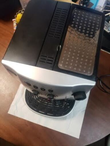 DeLonghi デロンギ コーヒーメーカー エスプレッソマシン 　MAGNIFICA  EAM1200SJ 　業務用