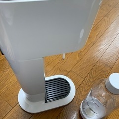 ソーダーストリーム（炭酸水発生装置）・未使用ガス付きの画像