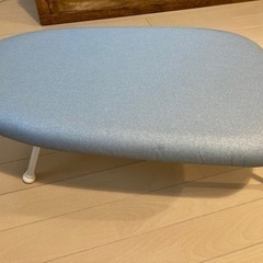 アイロン台　脚付きの画像