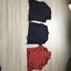 タートルネックシャツ