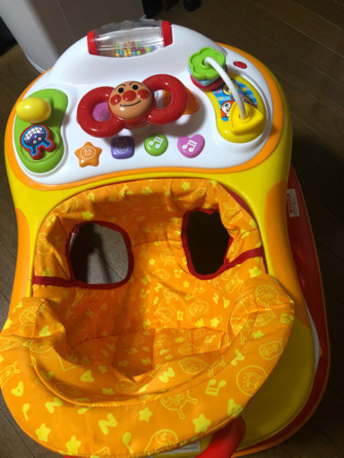 【格安】アンパンマン歩行器