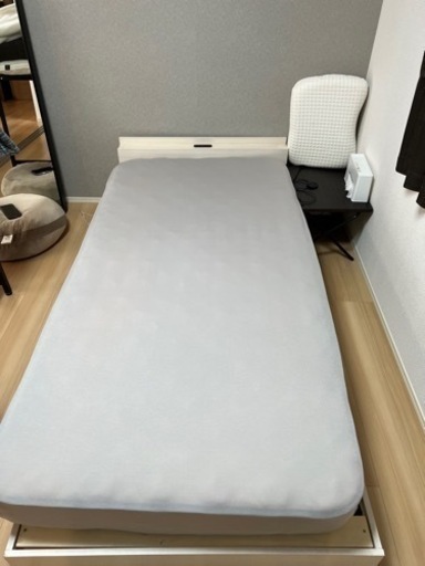 【取引中】シングルベッド　マットレス付