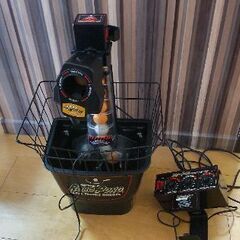 只今商談中：【動作問題？で値下】フルセット3万　折畳式卓球台と自動球出し機（ロボホン1040）有償で譲りますの画像