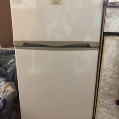 小さめ　冷蔵庫