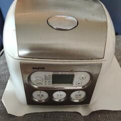 マイコンジャー炊飯器　SANYO ECJ-KS30　3L の画像