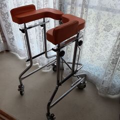 歩行器　介護用品