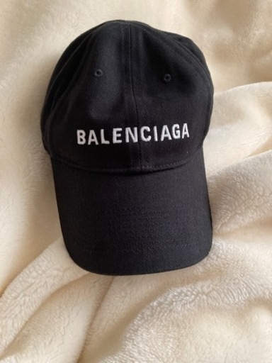 バレンシアガ　キャップ