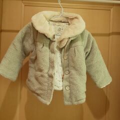 【値下げしました】冬用コート サイズ90 女の子用 