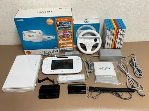 Nintendo Wii U ファミリープレミアムセット + ソフト8本 + マリオカートハンドル