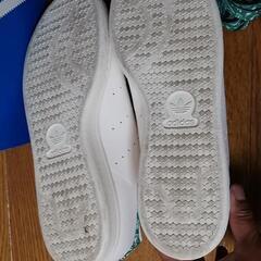 値下げしました。adidas　スタンスミス　HP5506 　超美品！　27.5cm 2回だけ履きました。サイズ合いませんので出品の画像