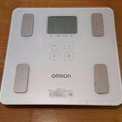 体重計　OMRON　オムロンヘルスケア株式会社
