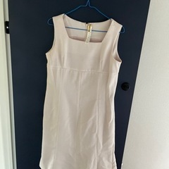 ワンピーススーツの画像