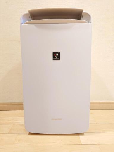 SHARPプラズマクラスター　冷風・衣類乾燥除湿機 CM-J100-W 2019年モデル　中古\n\n