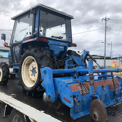 イセキ　トラクター　TA287F キャビン付きの画像