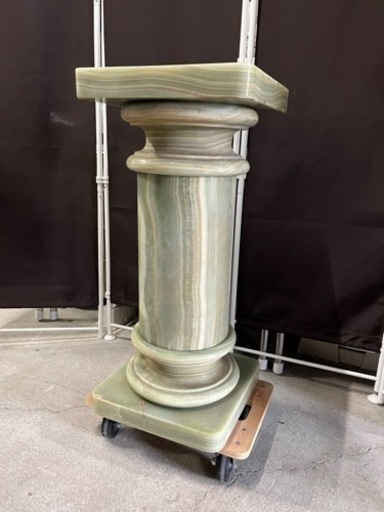 ☆圧倒的な重厚感☆ 大理石 台座 柱型 神殿風 花台 オブジェ パーツ分割可