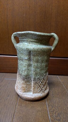 花瓶　信楽焼　取手付き