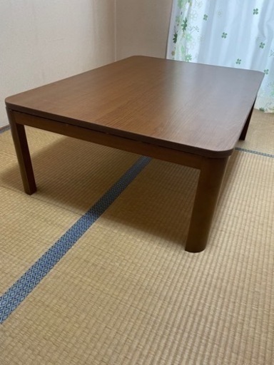 テーブル