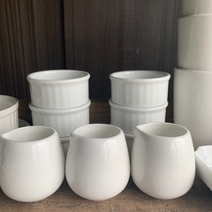 白い小さめの器 各種の画像