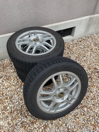 スタッドレスタイヤ４本（アルミホイール付き）155/65R14