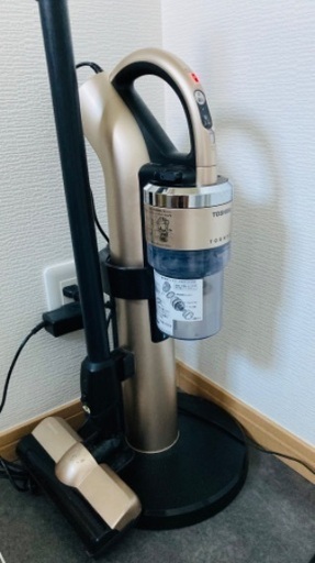 TOSIBA 東芝 掃除機＋収納台 VC-JCL10000