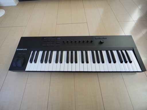 家具 Komplete Kontrol A49