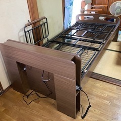 【今年4月購入お値打ち品】ニトリ　電動ベッド　ライズ2 2M-C...