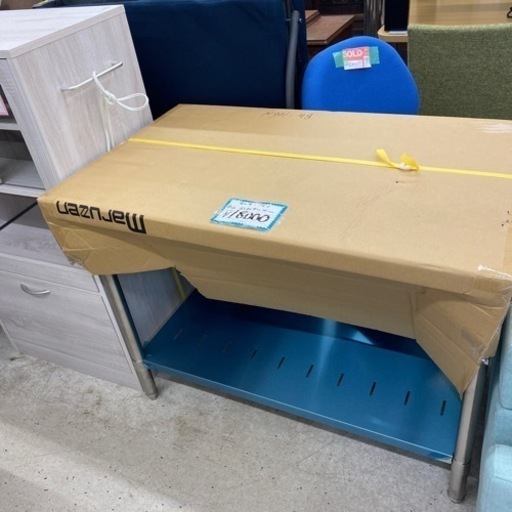 厨房作業台新品です。