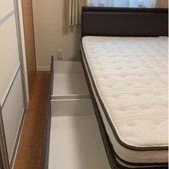 引き出し付 クイーンベッド フレームのみ ニトリ 解体済み