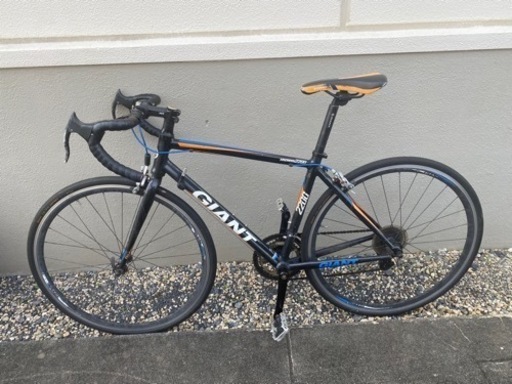 ロードバイク　gaint windmark2200 700x28c