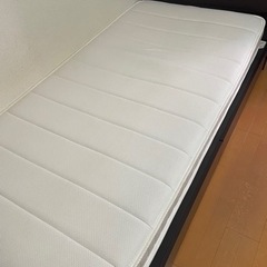 ニトリ　ベッドフレーム　マットレス付の画像