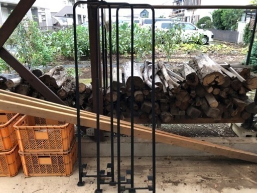 薪ラック　FIRE SIDE  2×4ログラック　仕切りシングルラック、2×4材3本付
