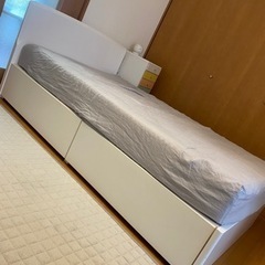 セミダブル　収納付きベッド　ニトリ