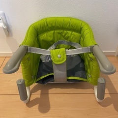 子供用テーブル取り付け椅子の画像