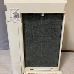【直接引き渡し限定】空気清浄機　KC-B40の画像