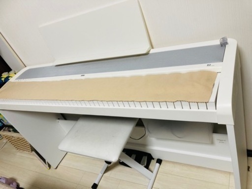 電子ピアノ　KORG ?　88鍵盤
