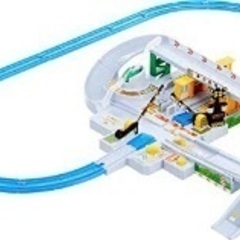 【新品】タカラトミー プラレール トミカと遊ぼう! くるぞわたる...